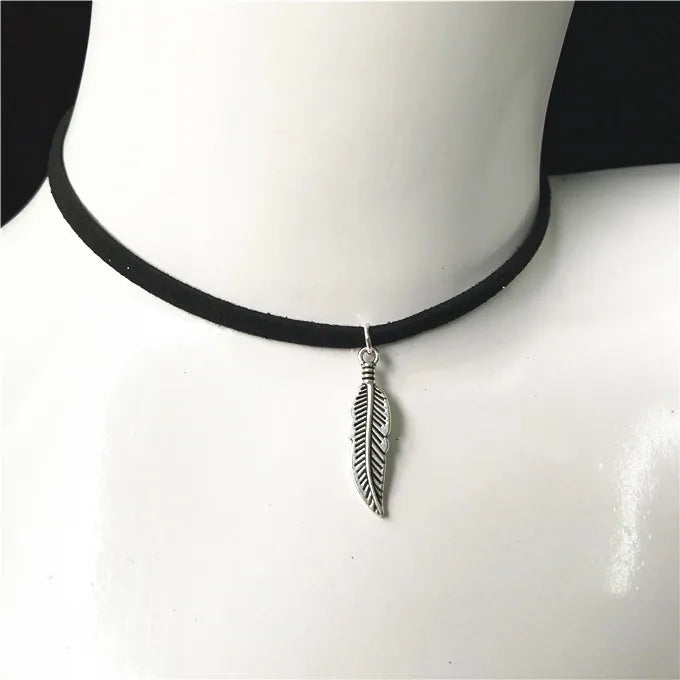 Collier Ras-du-Cou Gothic Punk en Velours Noir – Style Steampunk