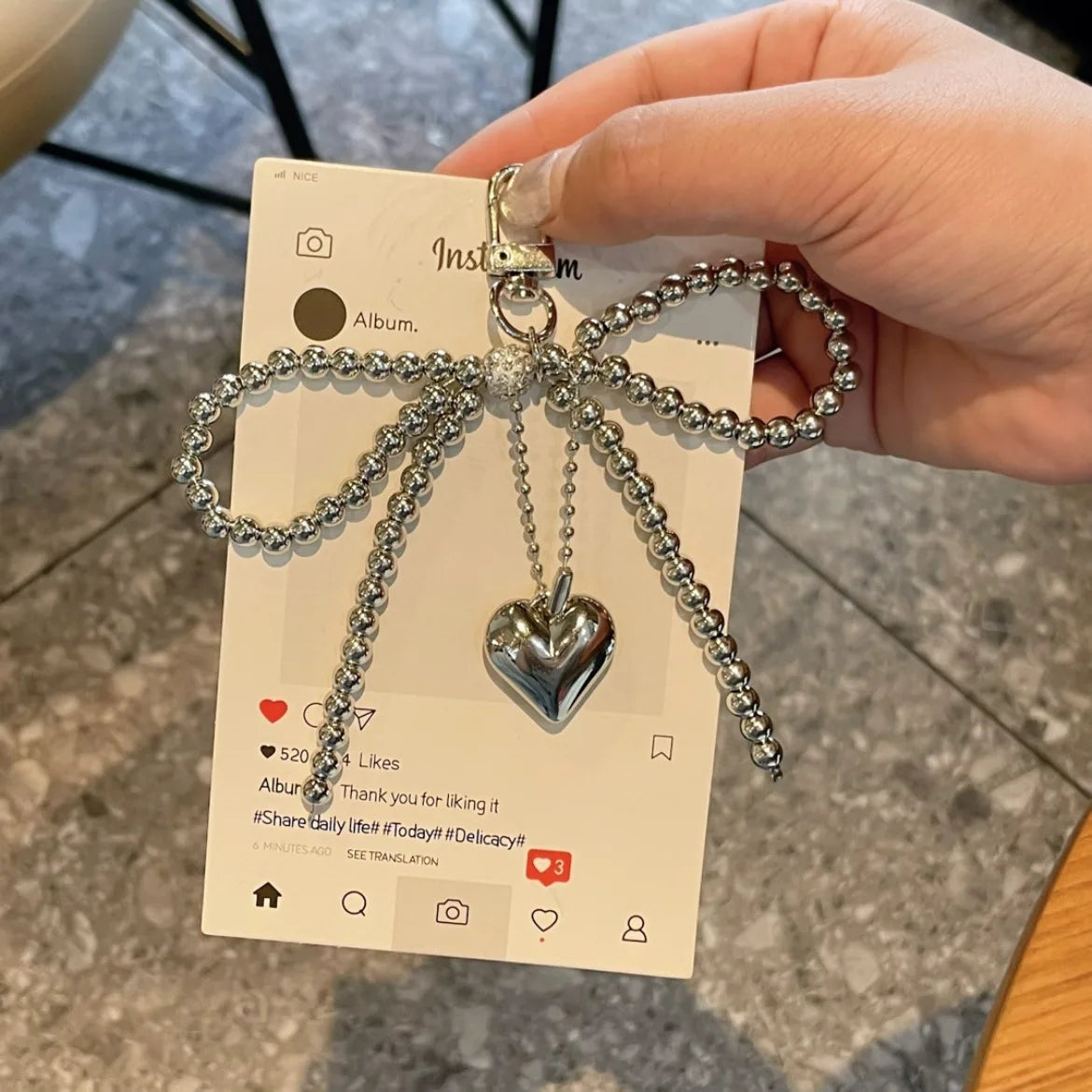 Porte-clés Perles & Nœud Papillon – Accessoire Mode