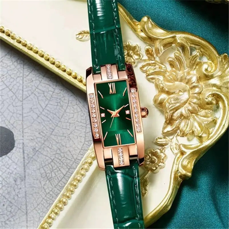 Montre Femme Élégante – Cadran Carré Vert & Bracelet en Cuir